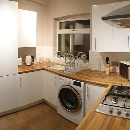 4 Bedrooms, Sleeps 10, Near Lfc & Efc 리버풀 외부 사진