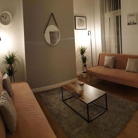 4 Bedrooms, Sleeps 10, Near Lfc & Efc 리버풀 외부 사진