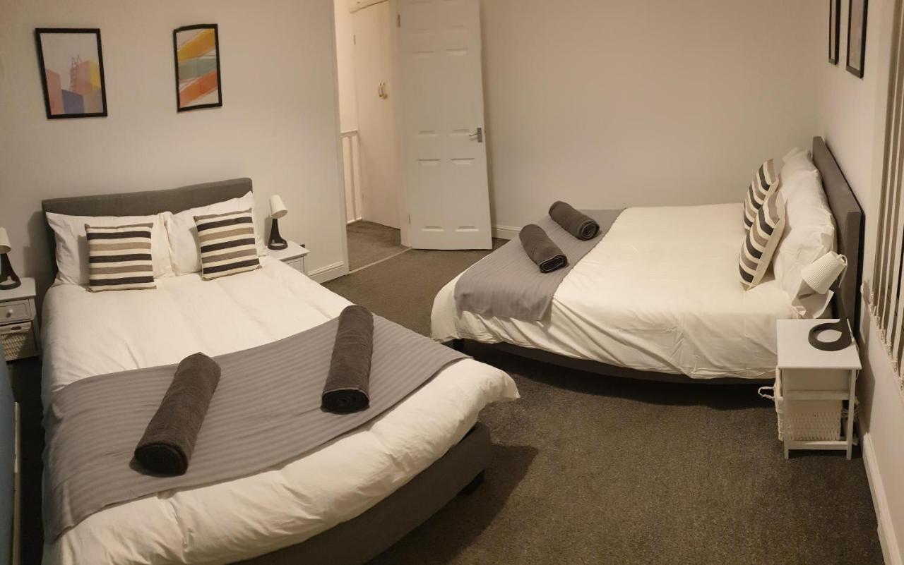 4 Bedrooms, Sleeps 10, Near Lfc & Efc 리버풀 외부 사진