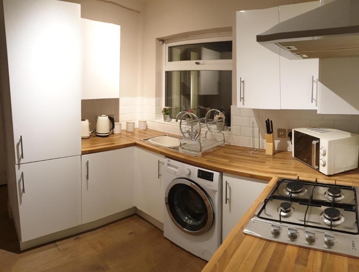 4 Bedrooms, Sleeps 10, Near Lfc & Efc 리버풀 외부 사진